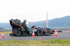 Bolid PMT-06e na torze Autodrom Most,