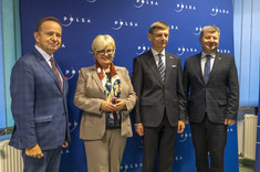 Od lewej: Władysław Ortyl, Teresa Kubas-Hul, prof. Grzegorz Wrochna, prof. Piotr Koszelnik,